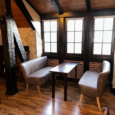 Fewo Gerichtsstube Im Rittergut Leppersdorf Bei Radeberg Fuer 6 Pers Wachau Buitenkant foto