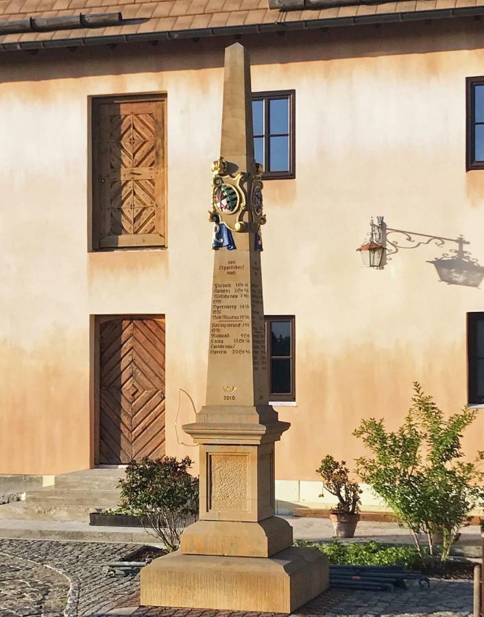Fewo Gerichtsstube Im Rittergut Leppersdorf Bei Radeberg Fuer 6 Pers Wachau Buitenkant foto